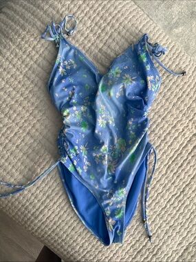 Source Unknown Blue Floral One-Piece Swimsuit